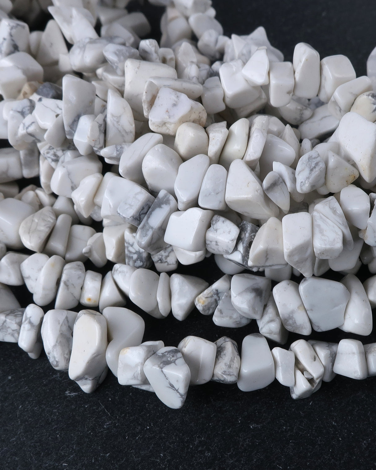 Medium White Howlite Chip Beads · 30" strand