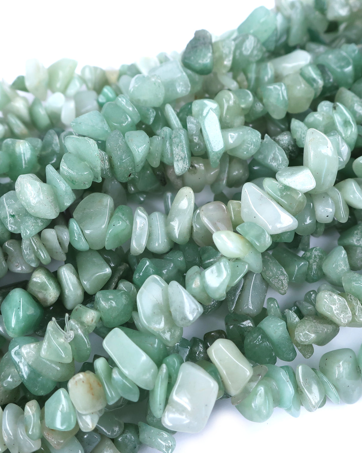 Medium Green Aventurine Chip Beads · 30" strand