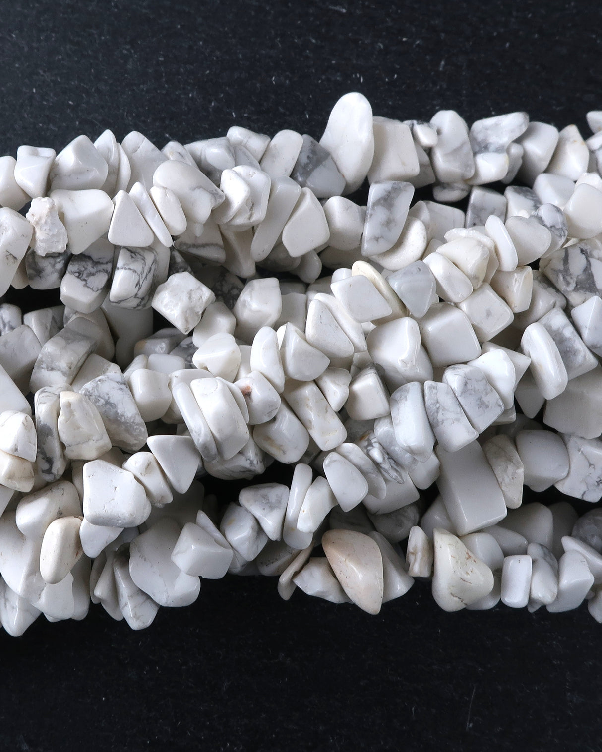 Medium White Howlite Chip Beads · 30" strand