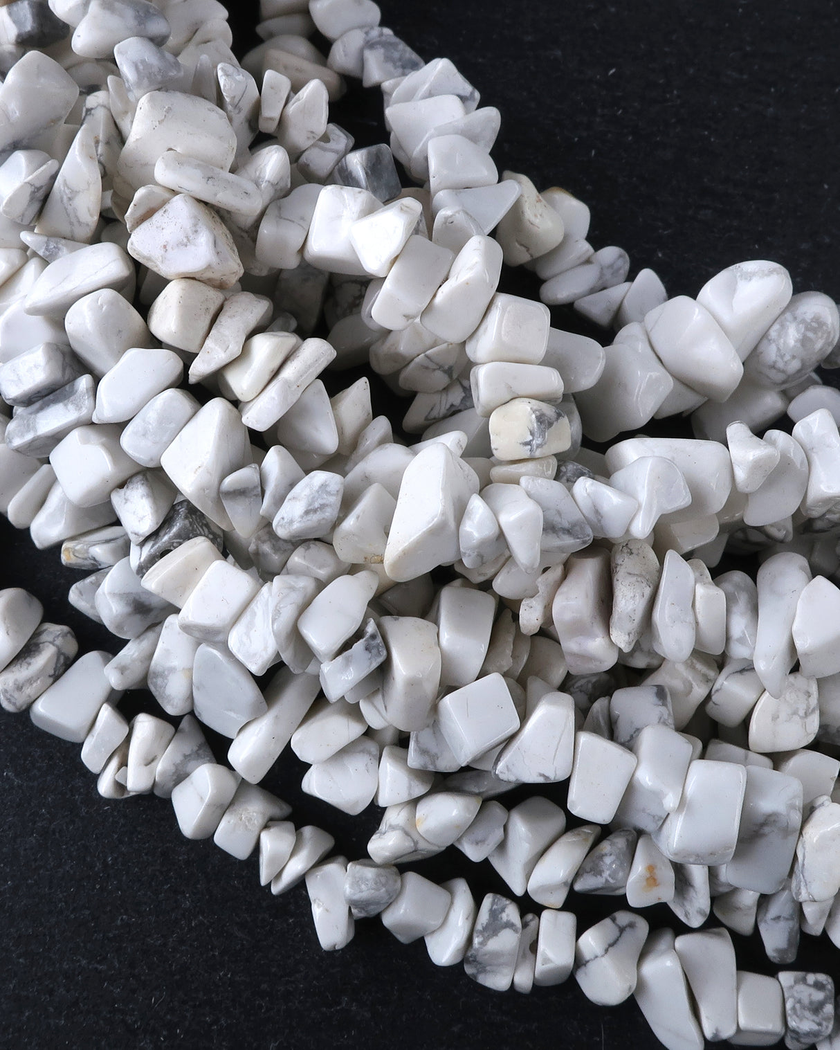 Medium White Howlite Chip Beads · 30" strand