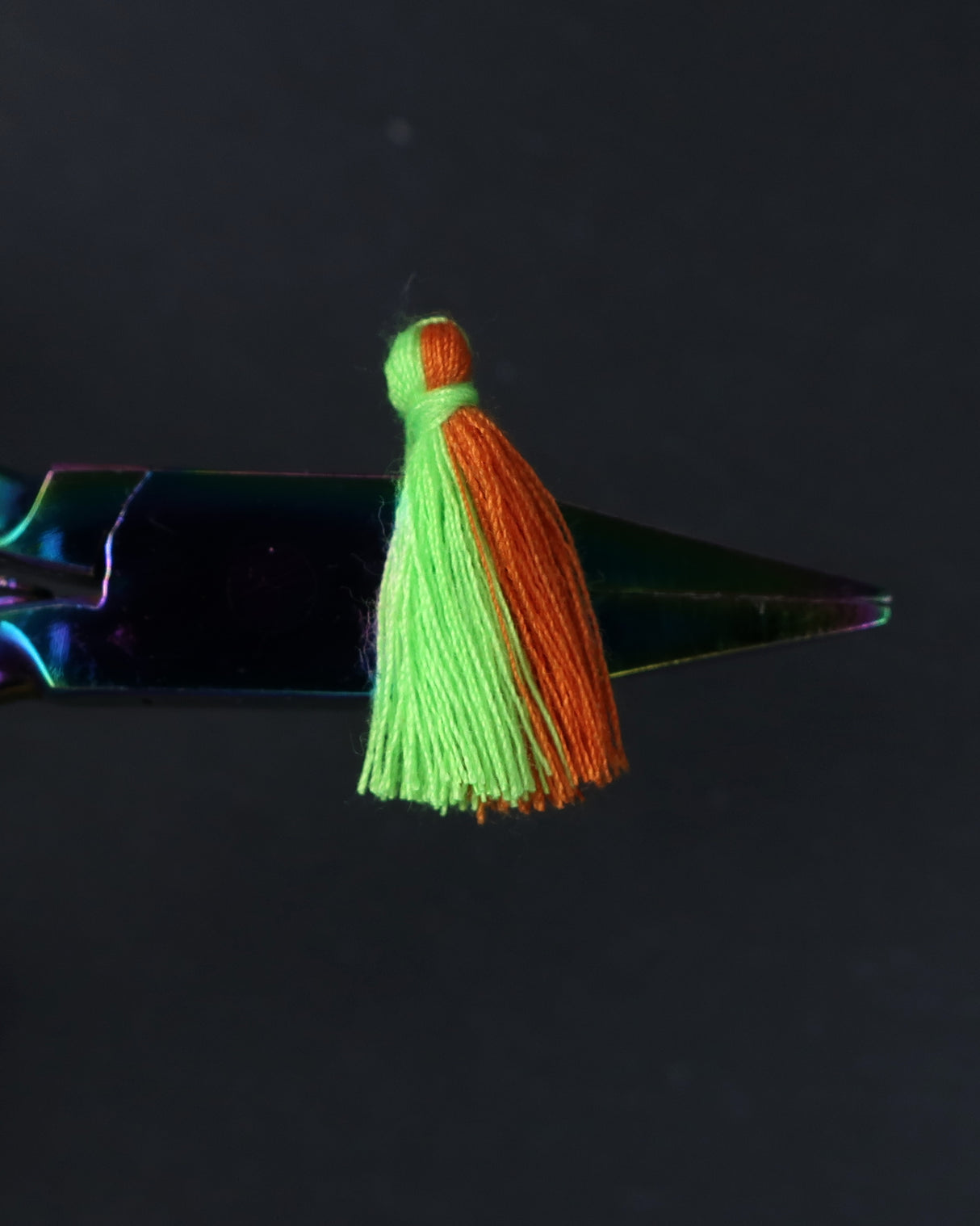 Mini Duo Neon Green & Orange Tassels · 10 pack
